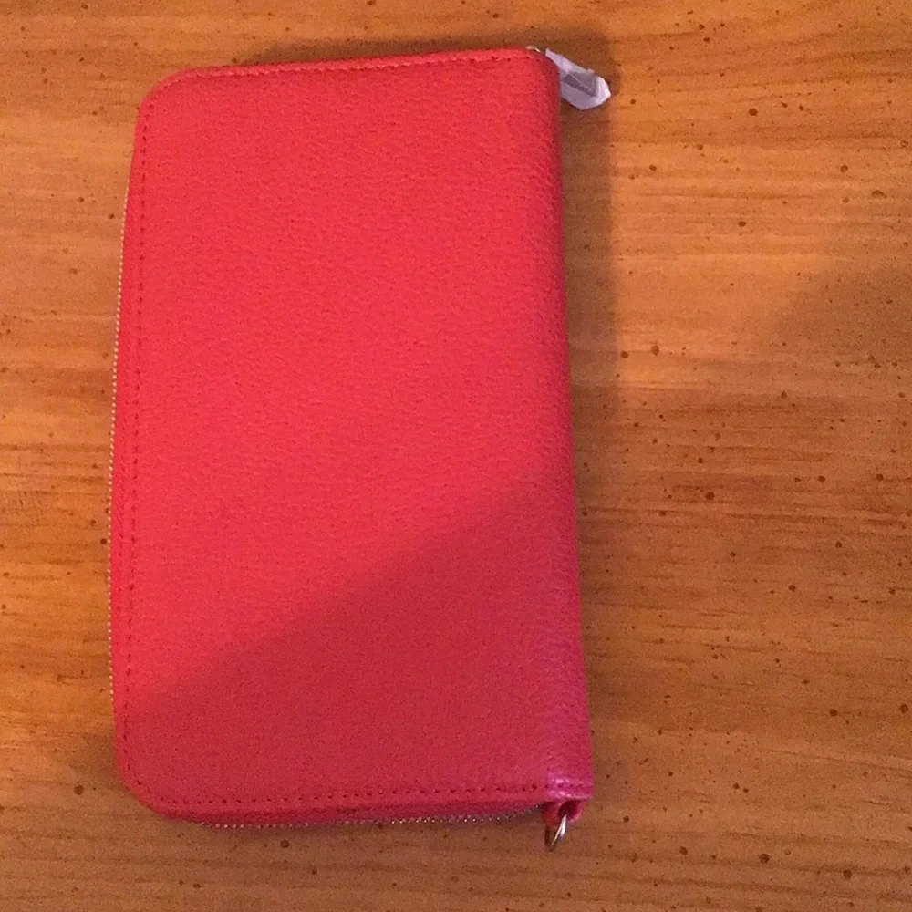 Thirty-One Very Cherry Red All About The Benjamins Wallet